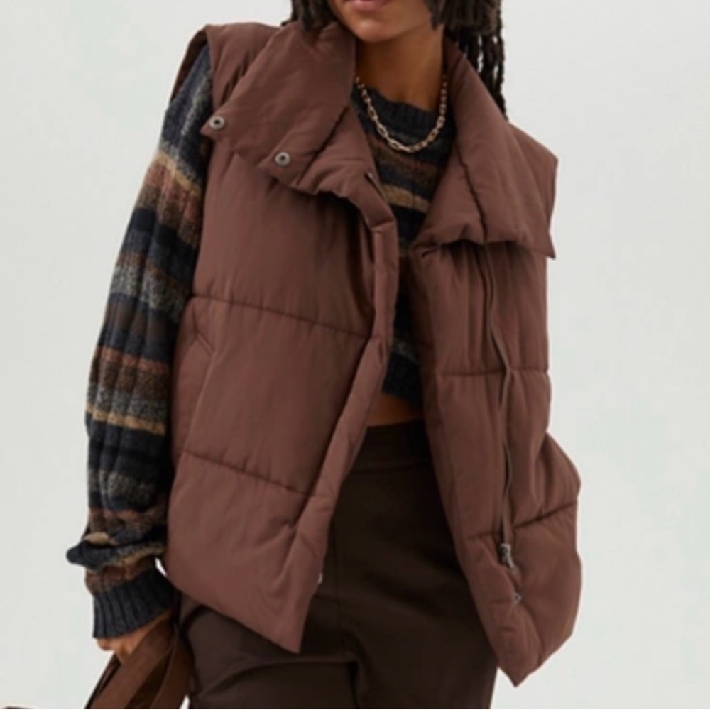 BDG Chocolate Puffer Vest